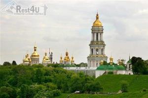 В Киеве откроют винные погреба Печерской Лавры