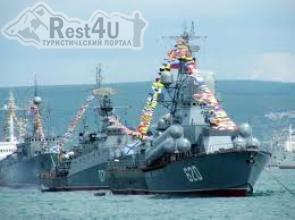 Спільний парад флотів України та Росії в Севастополі